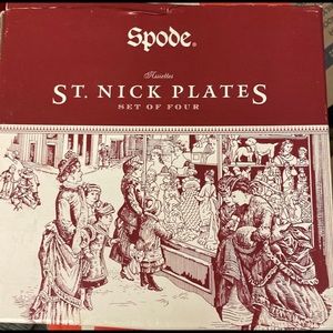 Spode St. Nick Dessert/Salad Plates Set of Four